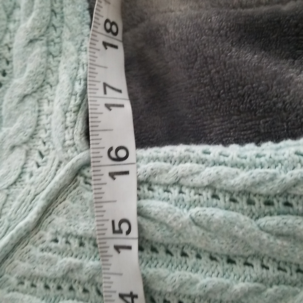 American Eagle Women's Sweater - Picture 11 of 12